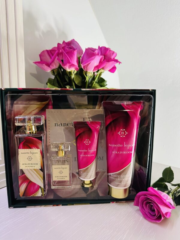 Nanette Lepore 4-Pc. Aura In Bloom Eau de Parfum Gift Set
