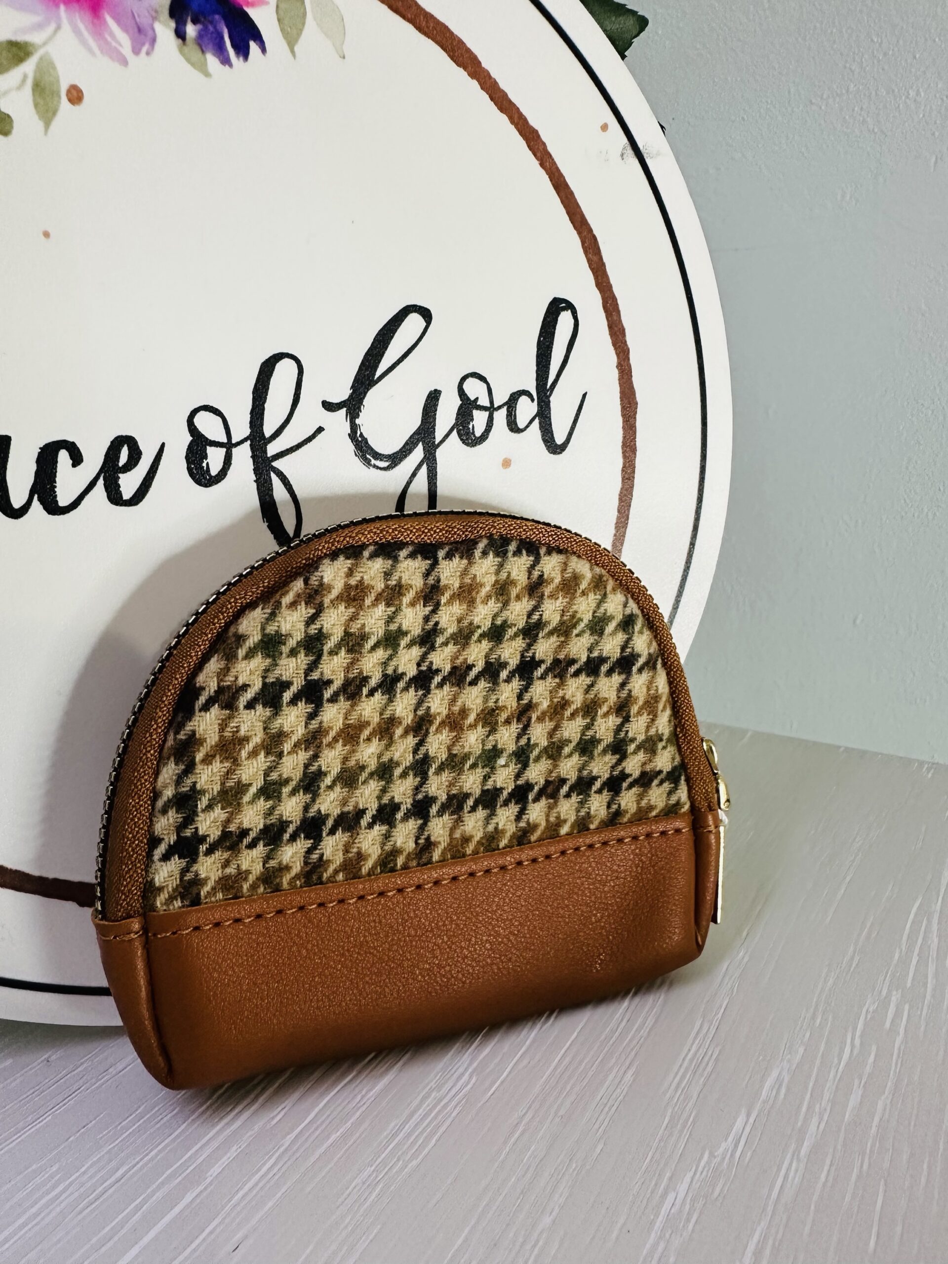Atzbranding Limited - Chic Houndstooth Zipper Purse - Image 2